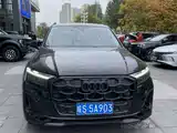Photo 2 - Audi Q7
