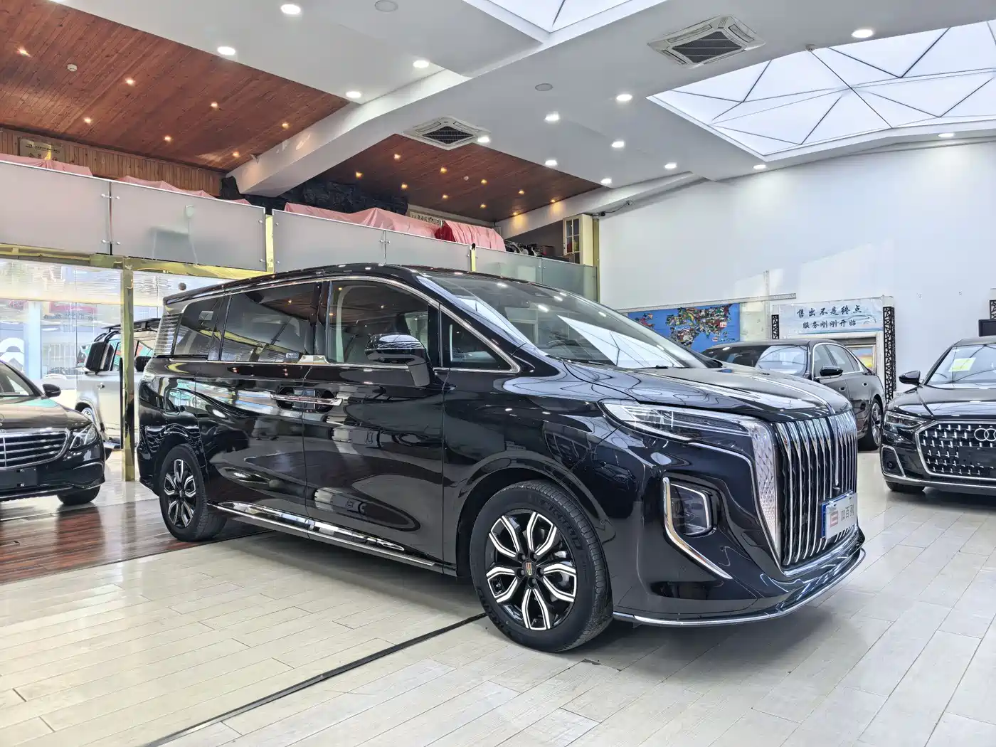 Hongqi HQ9 2023 2.0T Smart Connect Flagship фото 3