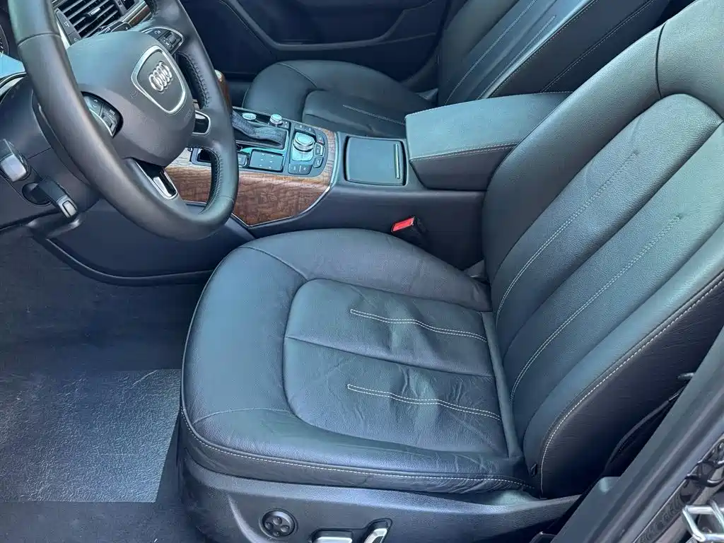 Audi A6L 2018 30th Anniversary 35 TFSI Fashion фото 10