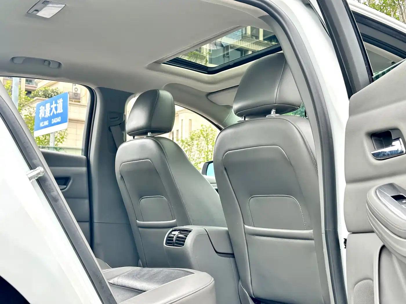 Chevrolet Malibu 2014 2.0L Automatic Luxury фото 30