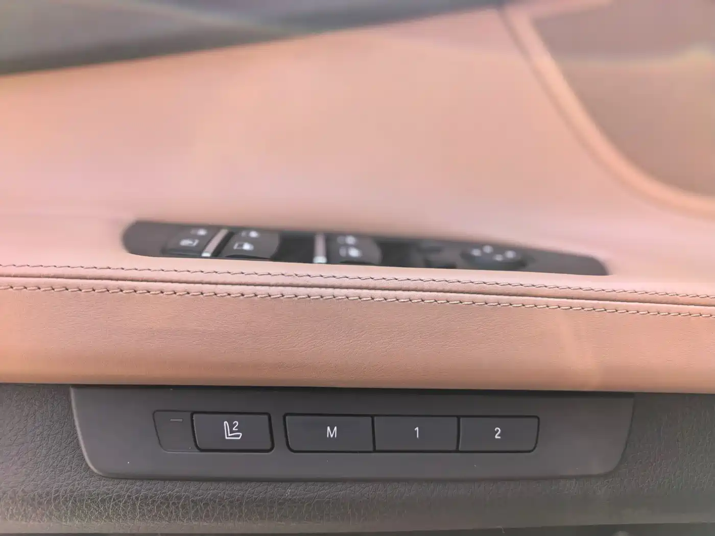 BMW 7 Series 2013 Model 740Li Leading фото 27
