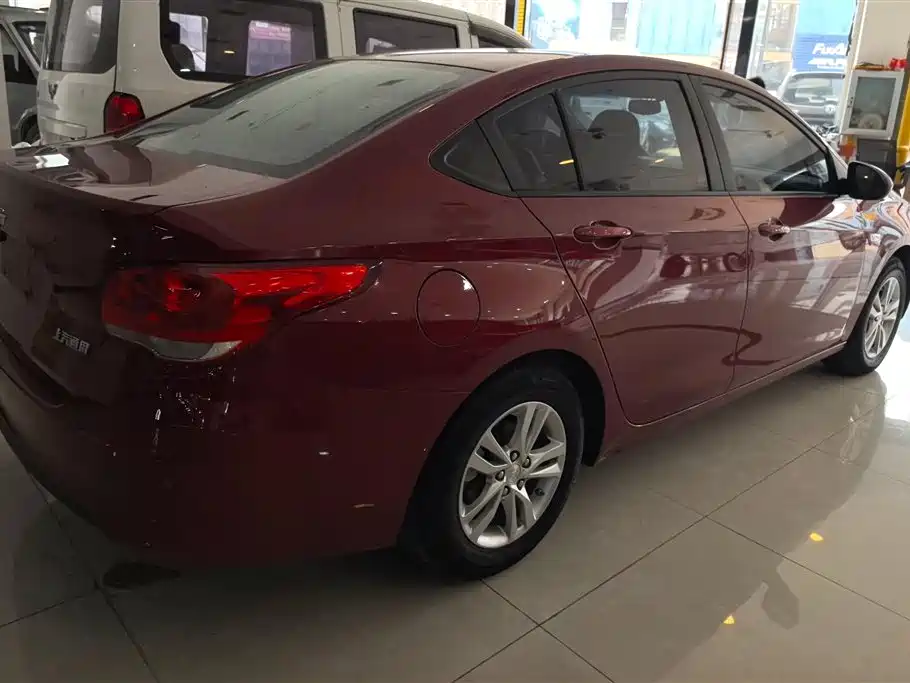Chevrolet Cavalier 2016 1.5L Automatic Enjoyment Edition фото 3