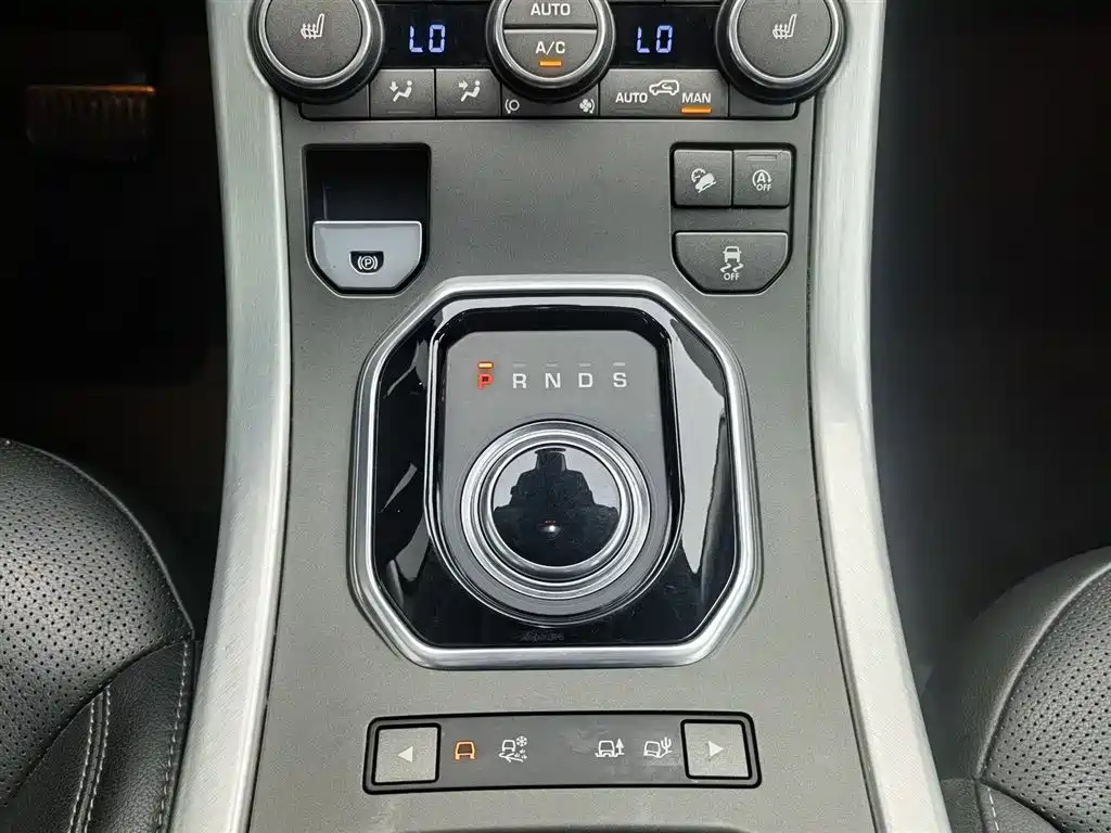 Land Rover Range Rover Evoque 2018 240PS SE DYNAMIC Smart Edition фото 13