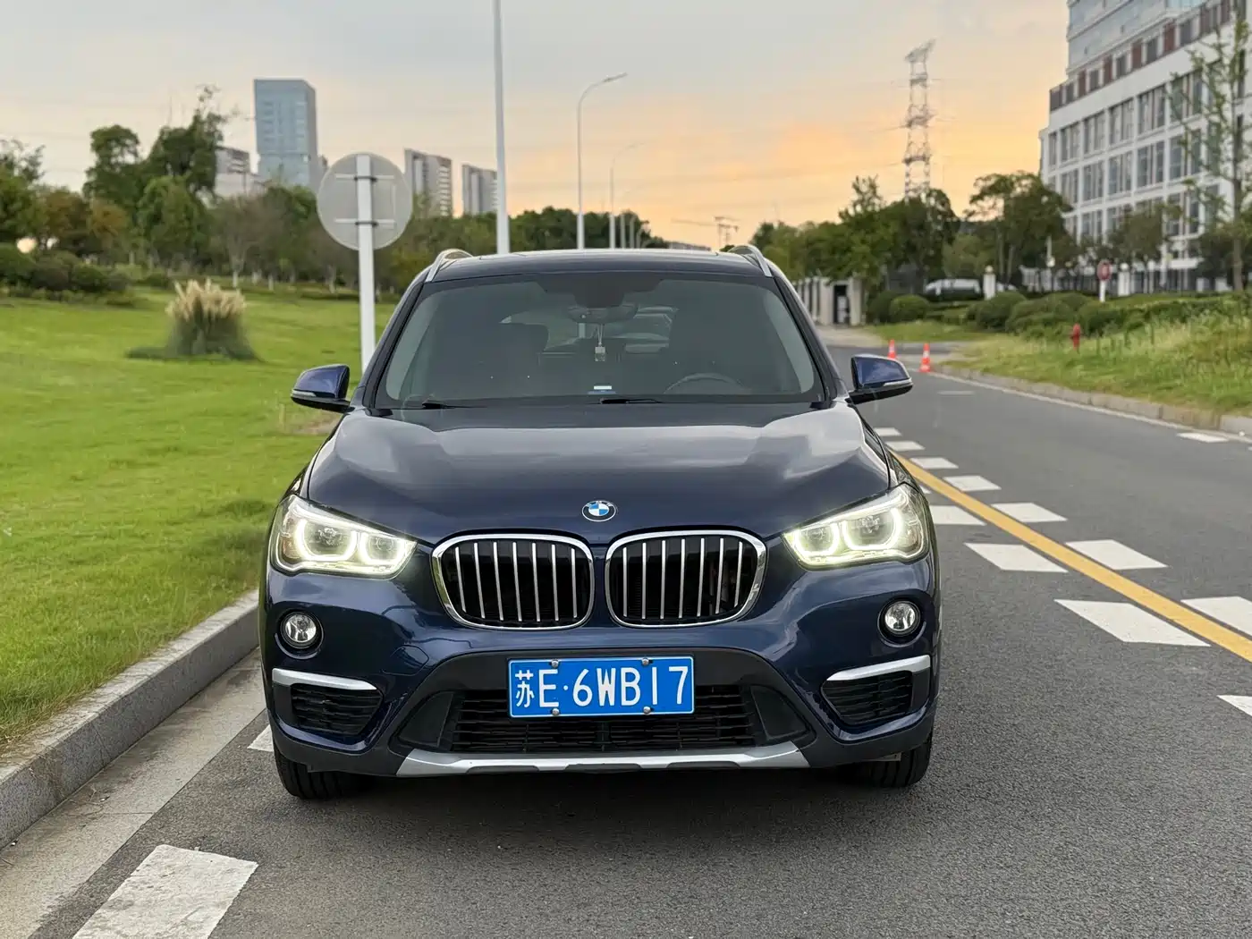 BMW X1 2019 sDrive18Li Premium Model фото 2