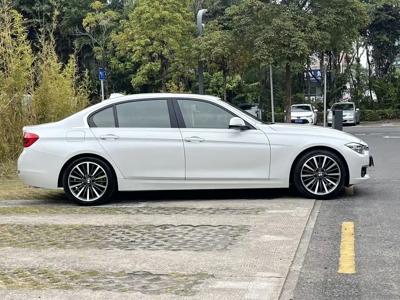 BMW 3 Series 2019 320Li Fashion Type фото 20