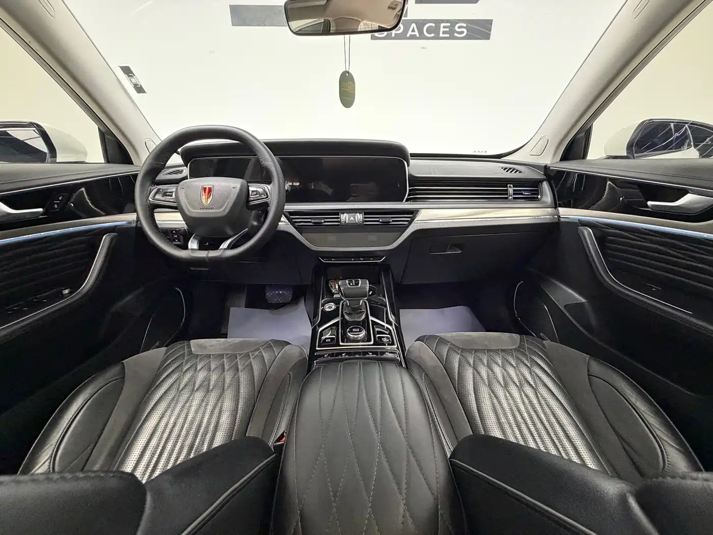 Hongqi HS5 2022 Facelift 2.0T Smart Flag Enjoyment AWD Edition фото 13