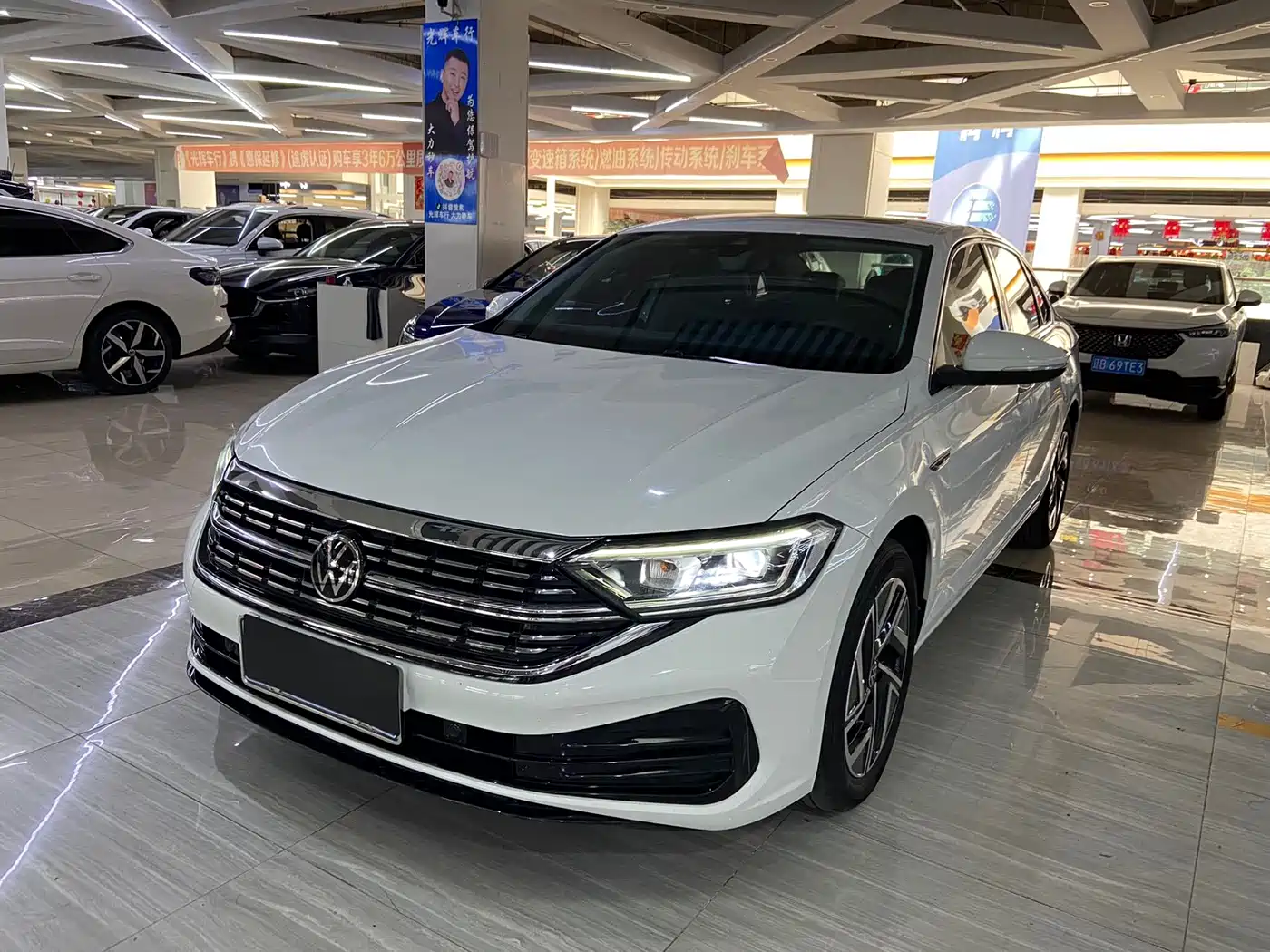 Volkswagen Sagitar 2023 Model Year 280TSI DSG Surpass Edition