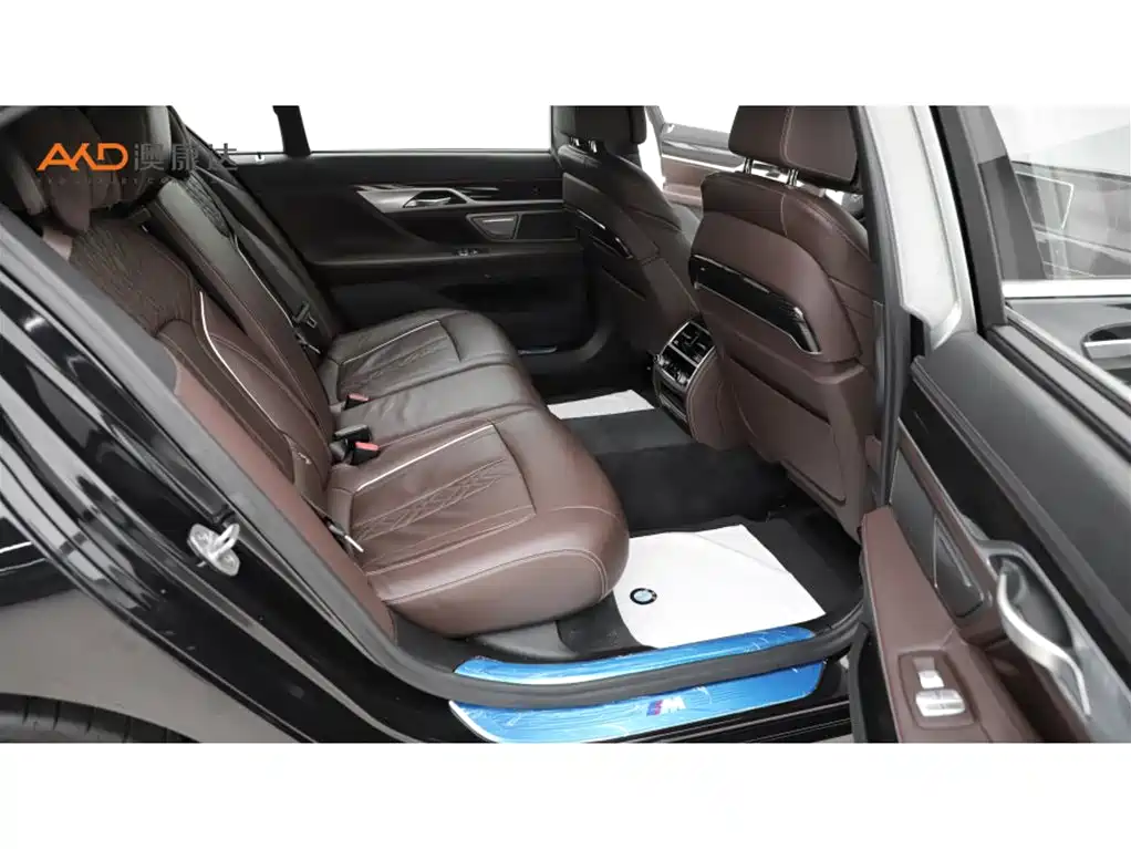 BMW 7 Series 2019 730Li M Sport Package фото 8