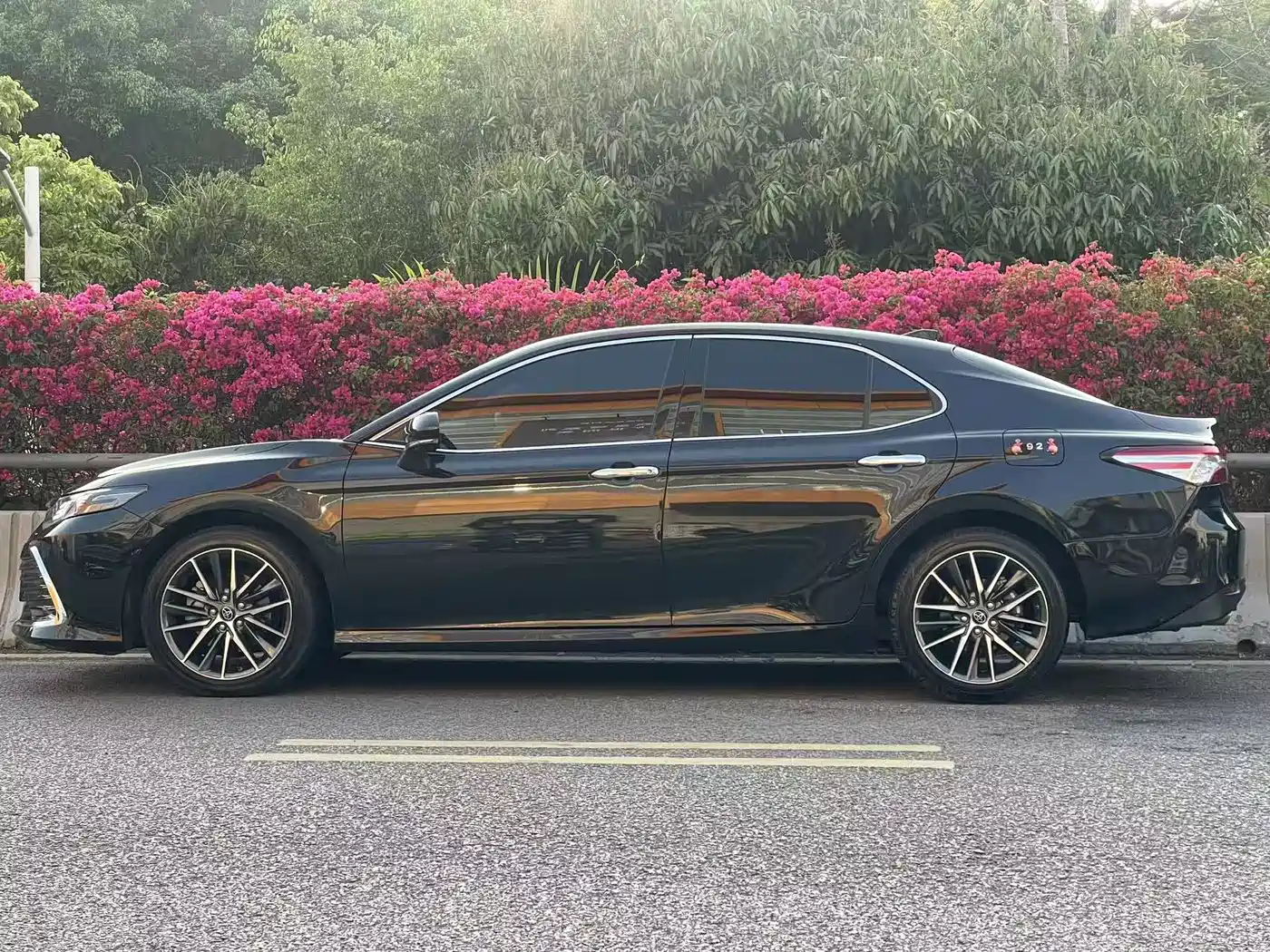Toyota Camry 2023 2.5G Luxury Edition фото 12