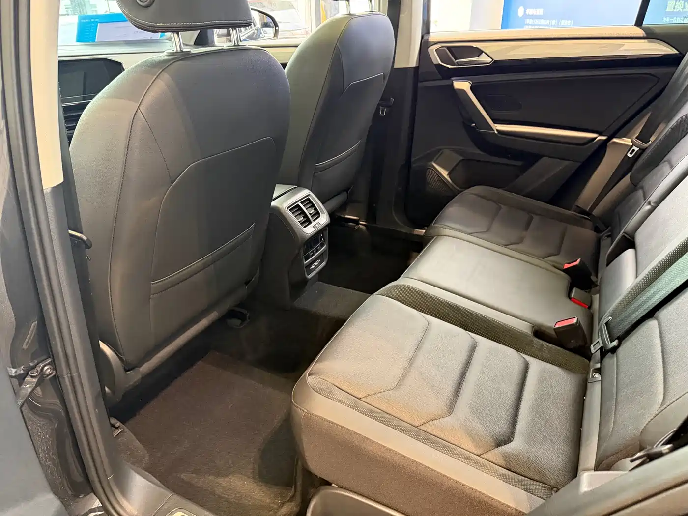 Volkswagen Tayron 2020 330TSI 2WD Luxury Smart Edition фото 10
