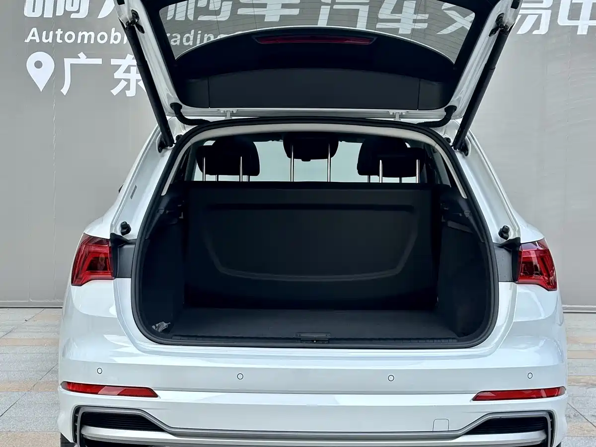 Audi Q3 2022 35 TFSI Fashion Dynamic фото 16
