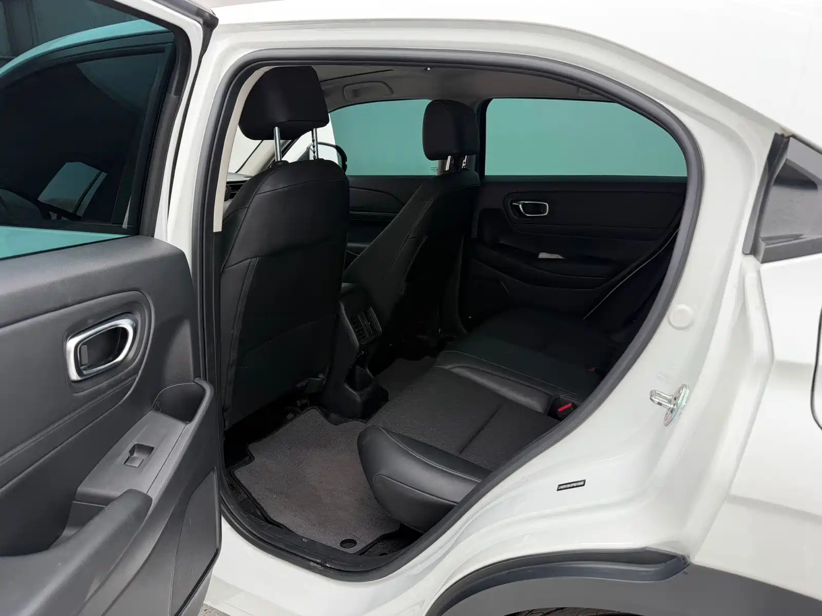 Photo 8 - Honda Vezel