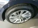 Photo 25 - Buick LaCrosse