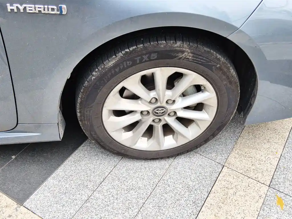 Toyota Corolla 2021 Hybrid 1.8L E-CVT Elite Edition фото 23