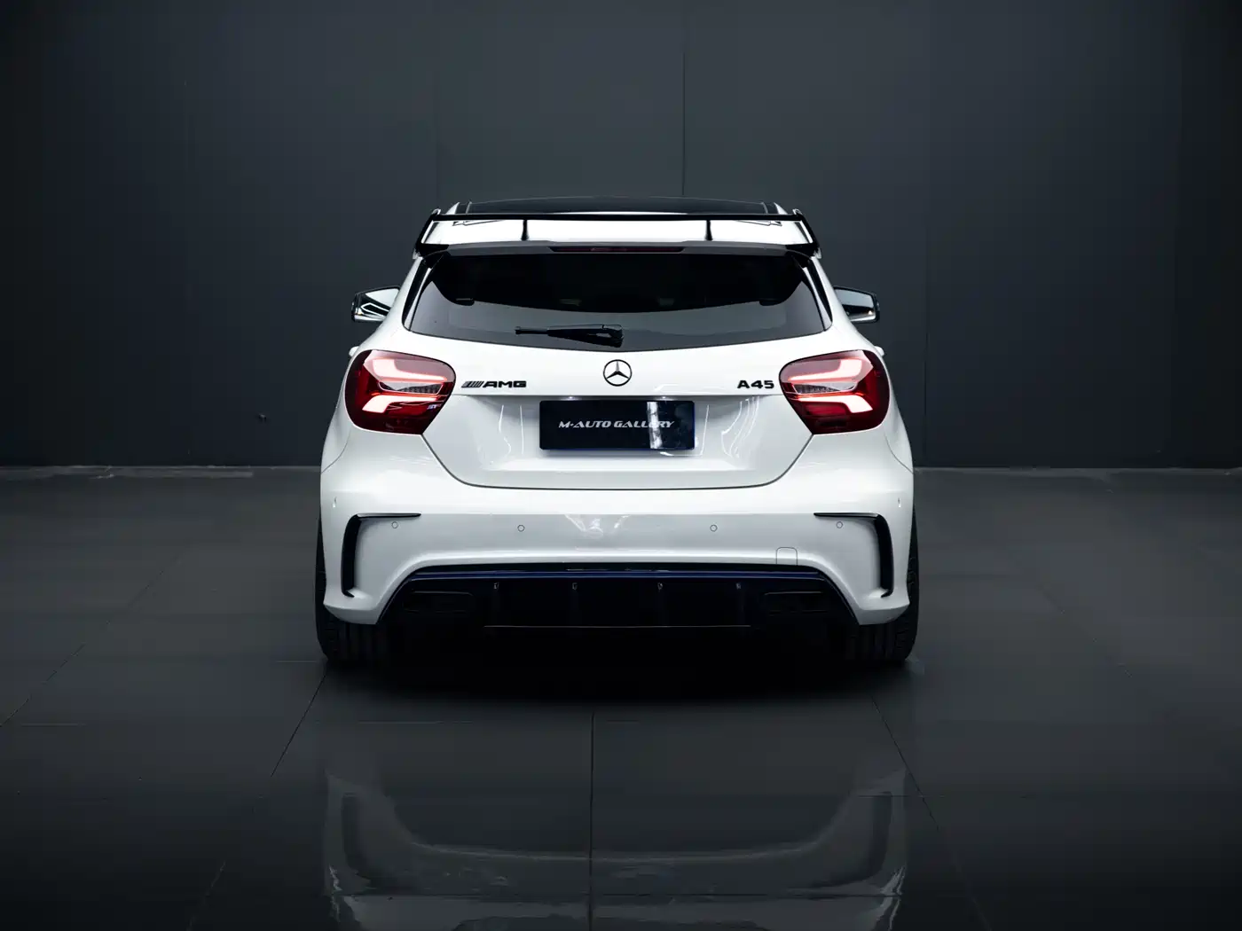 Mercedes-Benz A-Class AMG (Import) 2016 AMG A 45 4MATIC фото 7