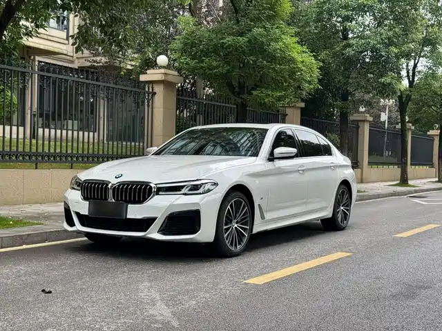 BMW 5 Series 2023
