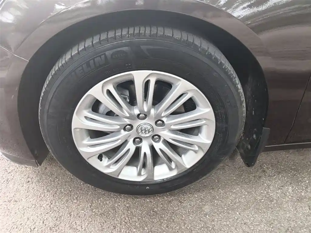 Buick LaCrosse 2016 20T Luxury фото 23