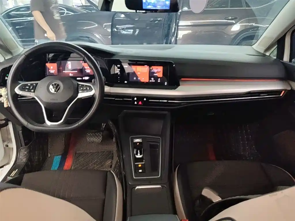 Volkswagen Golf 2021 280TSI DSG Pro фото 6