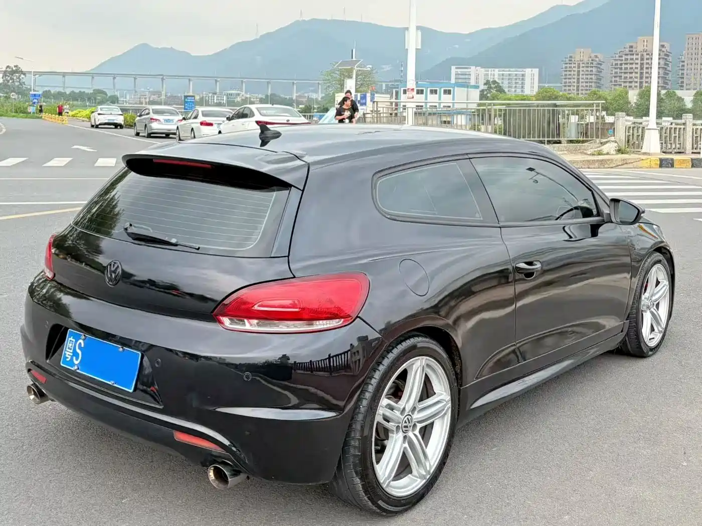 Volkswagen Scirocco 2010 2.0TSI Luxury Edition фото 4