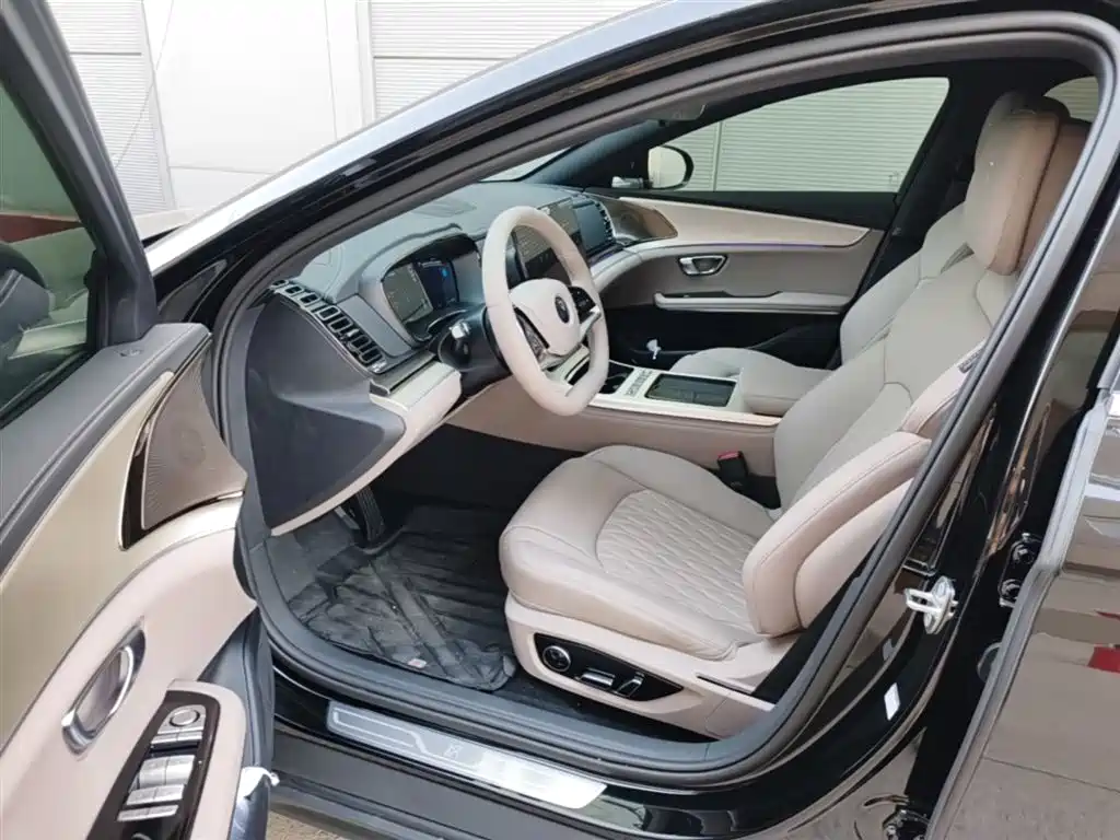 BYD Han 2026 DM-i Smart Driving Edition 245km Premium фото 16