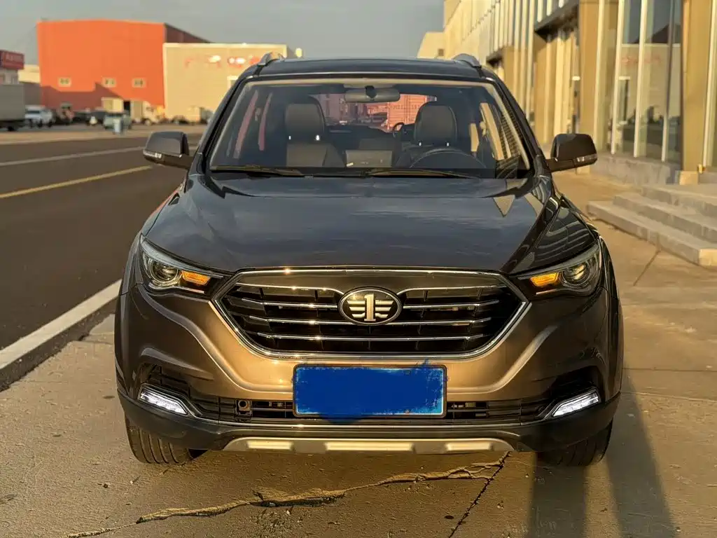 Besturn X40 2018 2018 Internet Celebrity Edition 1.6L Manual Luxury