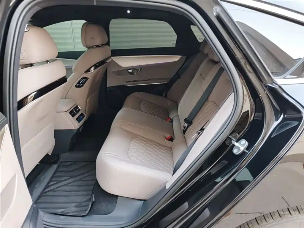 BYD Han 2026 DM-i Smart Driving Edition 245km Premium фото 17