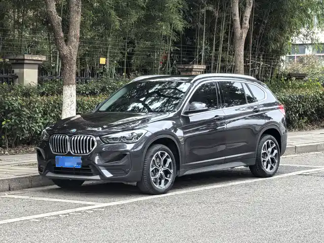 BMW X1 2021 sDrive25Li Leading