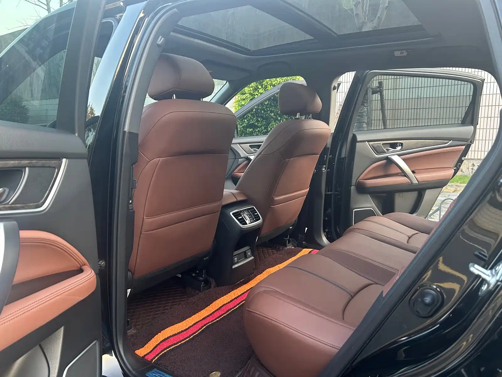 Фото 6 - Honda UR-V