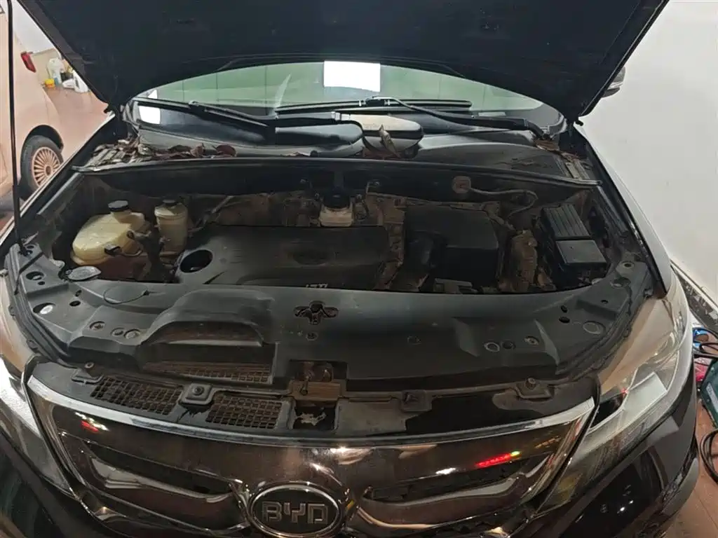 BYD S7 2016 1.5T Manual Premium Model фото 20