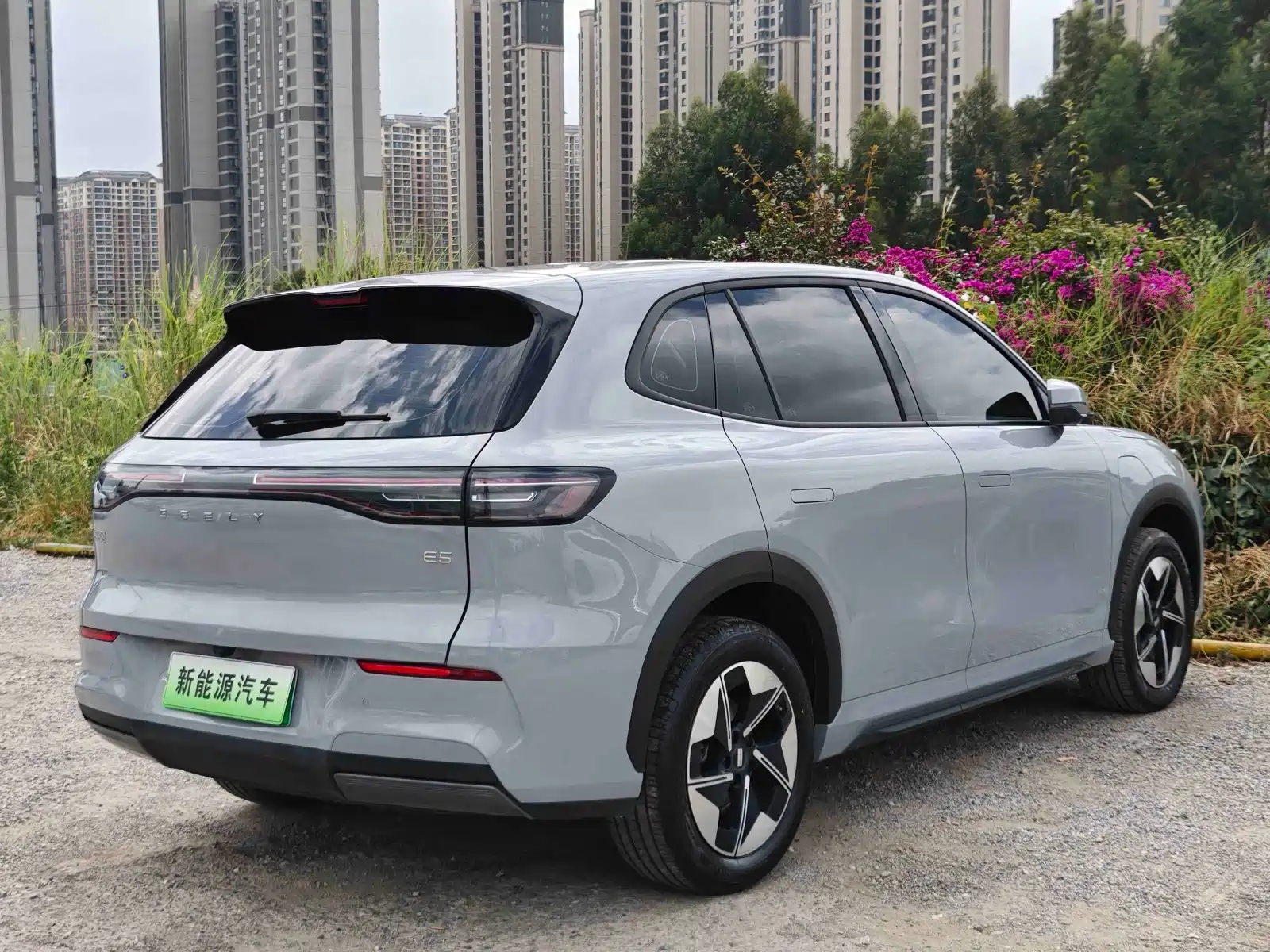 Фото 7 - Geely Galaxy Galaxy E5