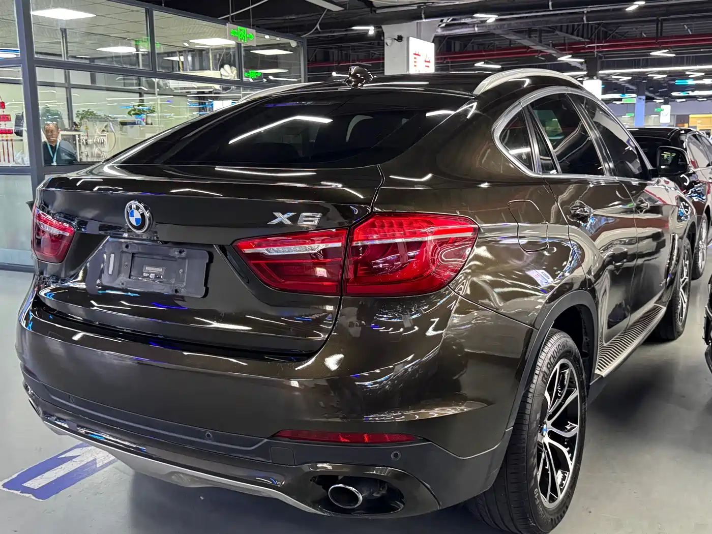 BMW X6 2015 xDrive35i Luxury Model фото 18
