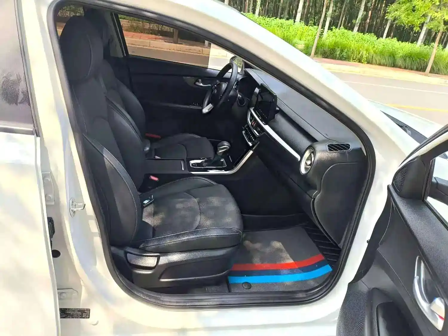 Photo 6 - Kia K3