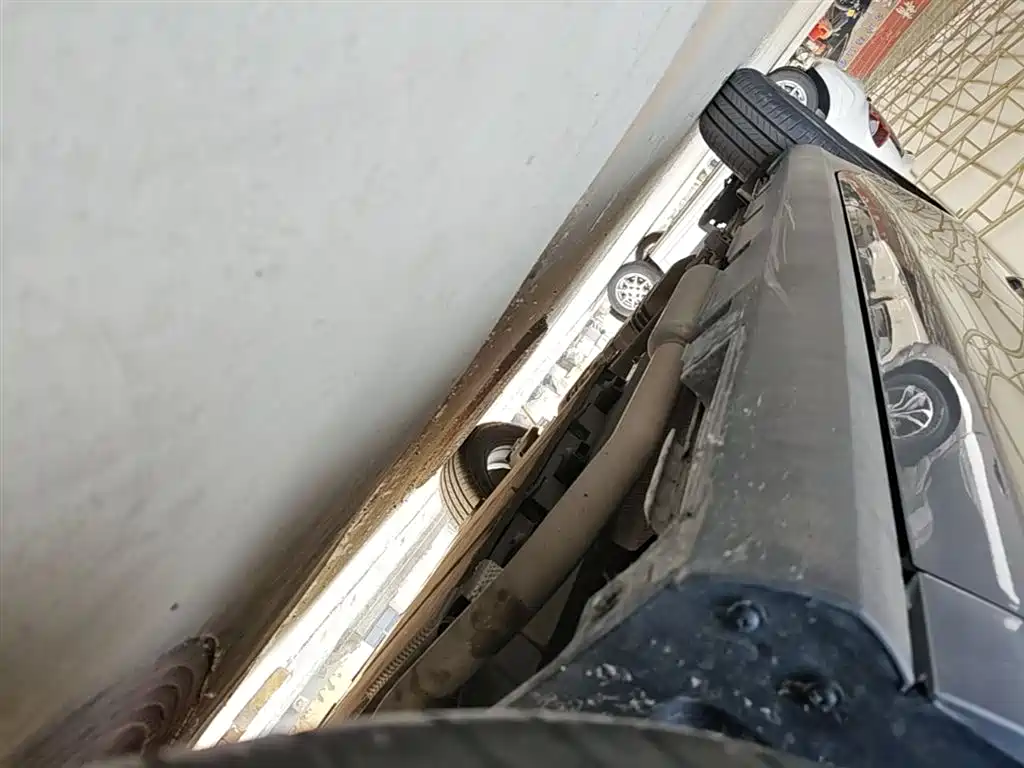 BYD Qin PLUS 2025 DM-i Smart Drive 55KM Leader фото 21