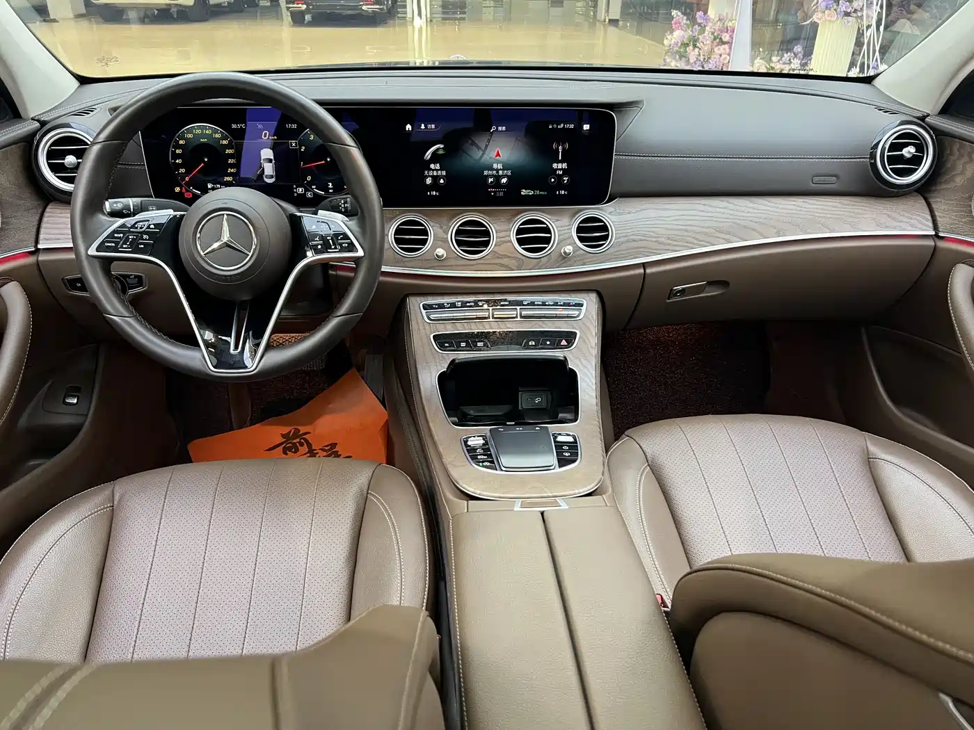 Mercedes-Benz E-Class 2022 Second Facelift E 300 L Luxury фото 19
