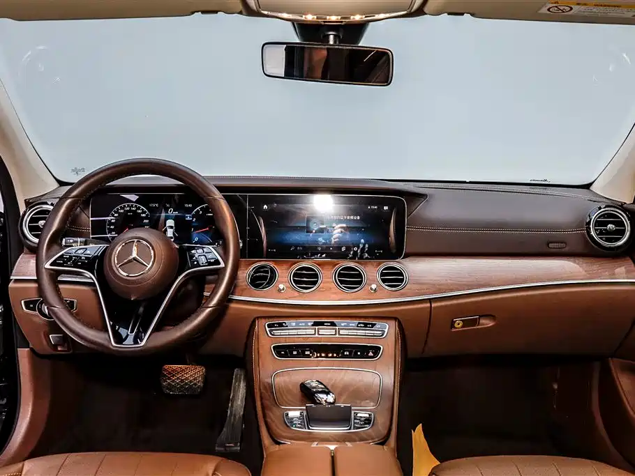 Mercedes-Benz E-Class 2021 Facelift E 300 L Luxury фото 29