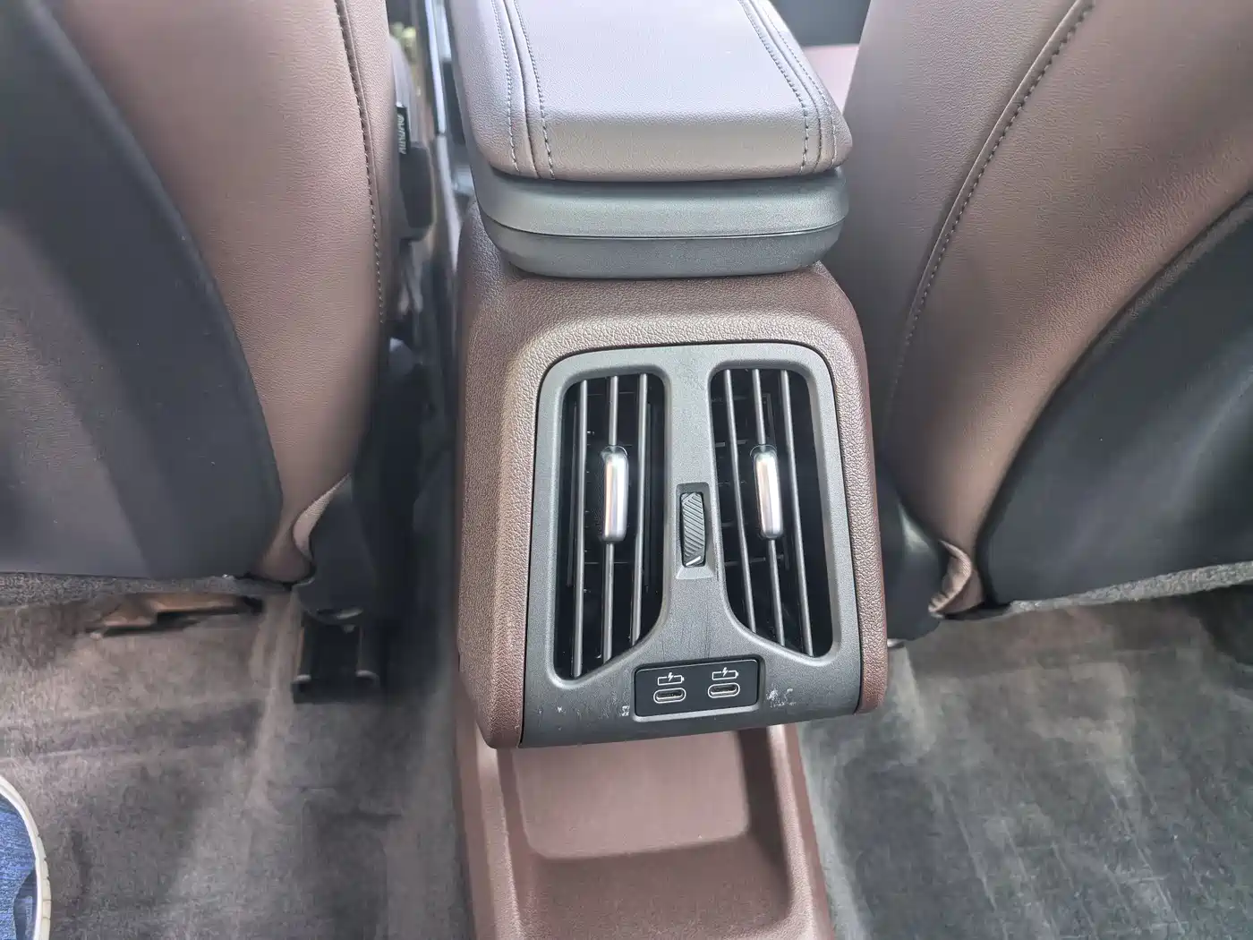 BMW X1 2024 sDrive25Li X Design Package фото 11