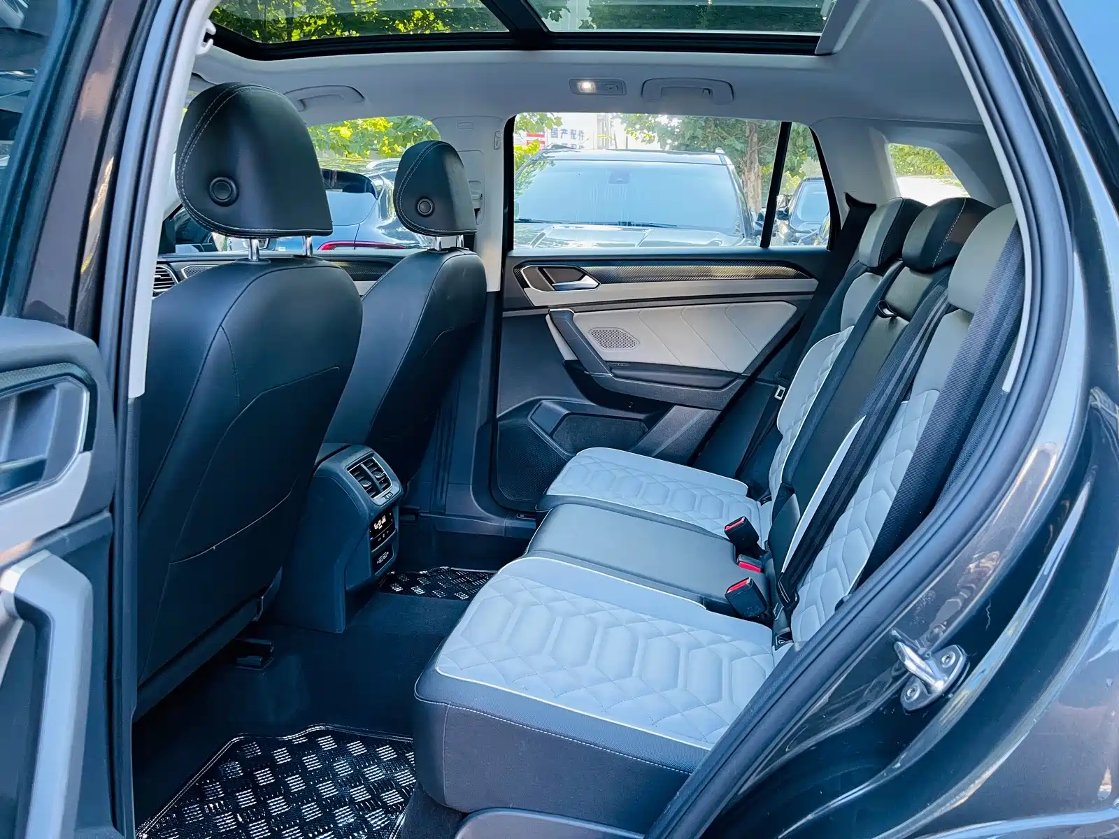 Photo 14 - Volkswagen Tayron