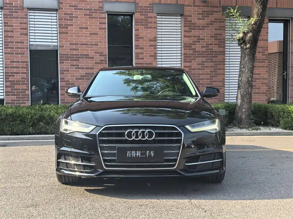 Audi A6L 2018 30th Anniversary 35 TFSI Fashion фото 2