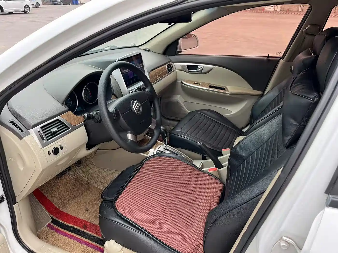 Buick Excelle 2015 1.5L Automatic Classic фото 4