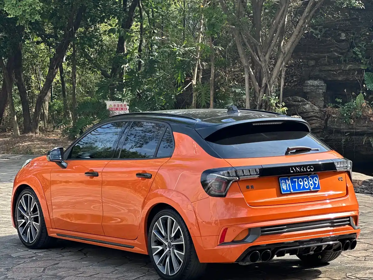 LYNK & CO. 02 HATCHBACK