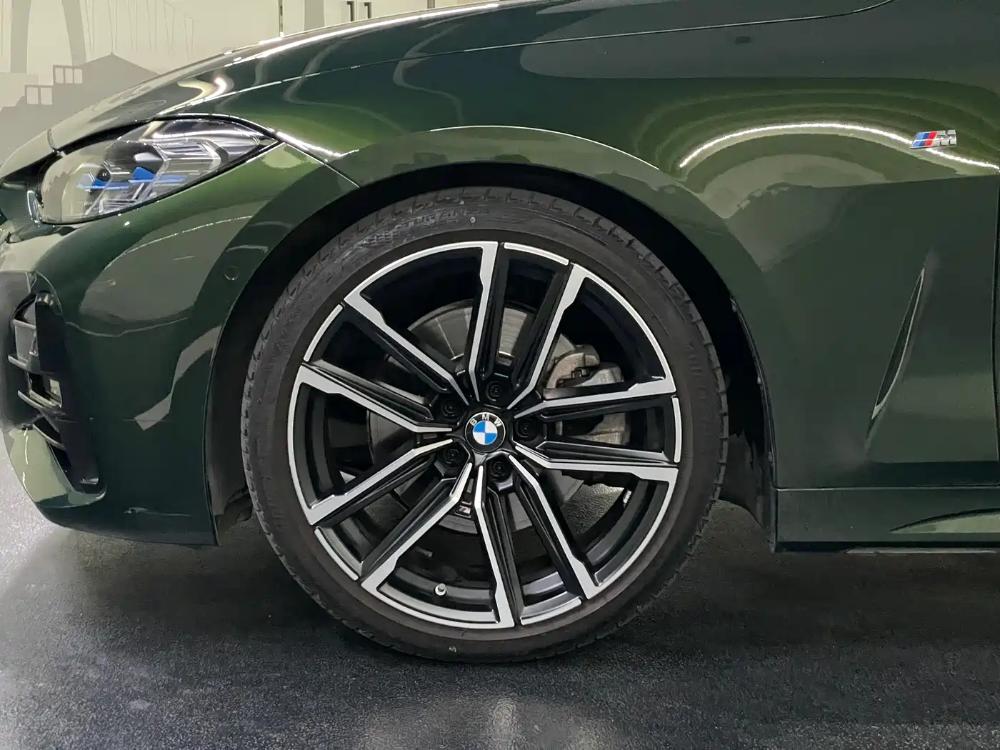 BMW 4 Series 2022 430i Convertible M Sport Shadow Night Package фото 27