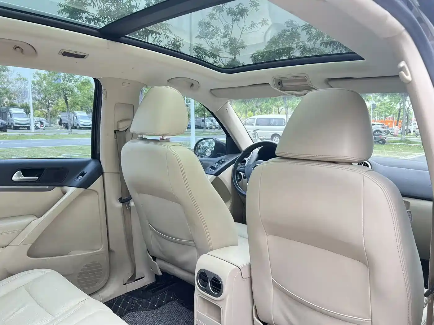 Volkswagen Tiguan 2013 2.0TSI Auto 4WD Luxury Edition фото 15