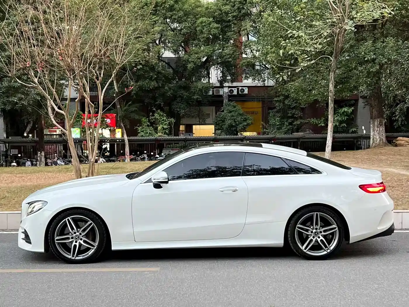 Mercedes-Benz E-Class (Import) 2020 E 260 Coupe фото 7