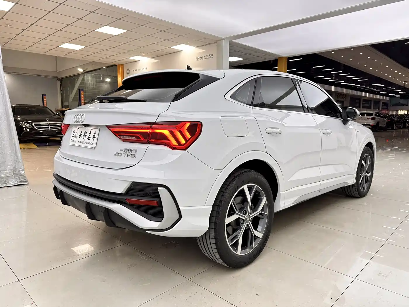 Audi Q3 Sportback 2020 40 TFSI Fashion фото 12