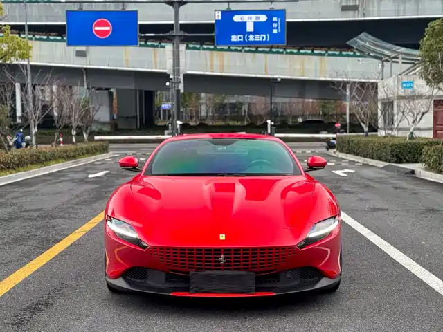 Ferrari Roma 3.9T V8