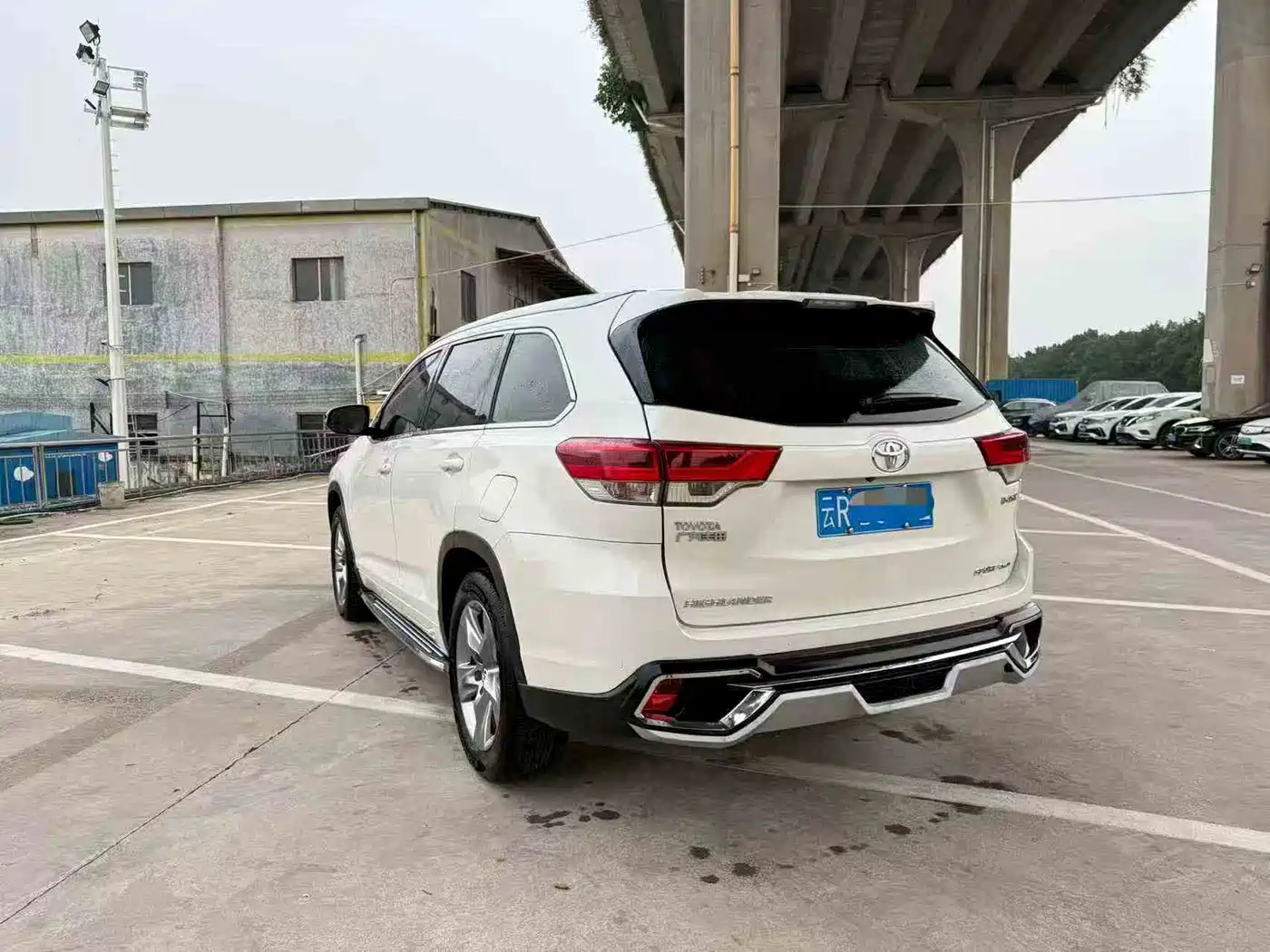 Toyota Highlander 2018 2.0T 4WD Luxury 7-seater (China V) фото 4