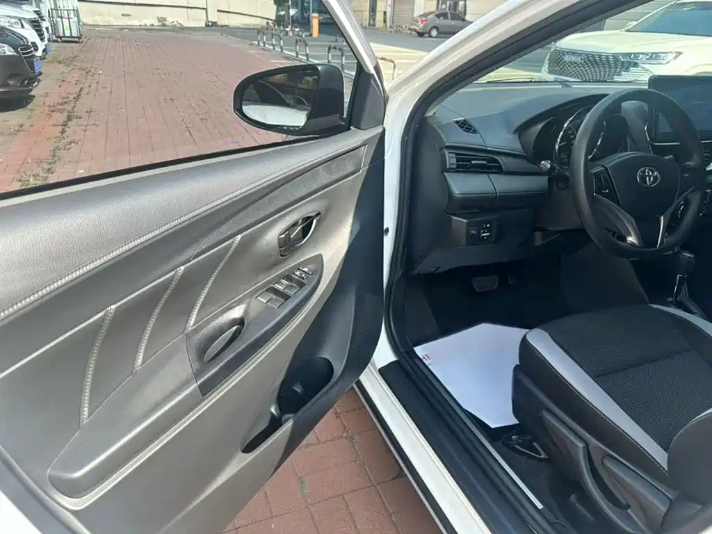 Toyota Yaris, миниатюра 13