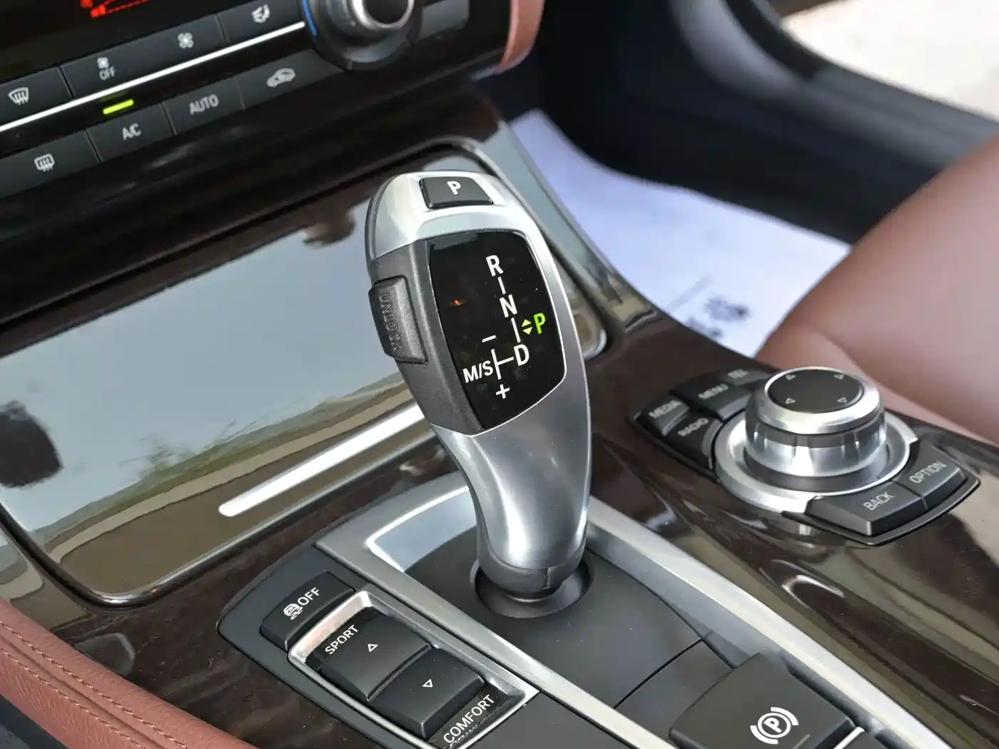 BMW 5 Series 2017 525Li Leading Edition фото 12