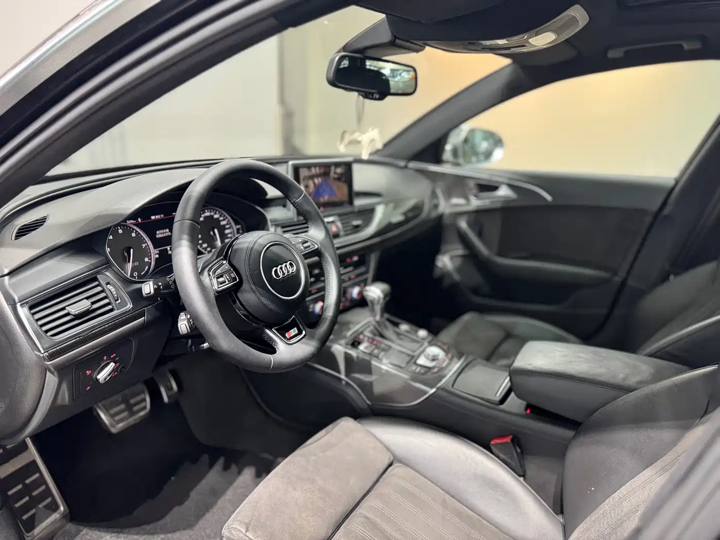 Audi S6 2013 S6 4.0TFSI фото 9