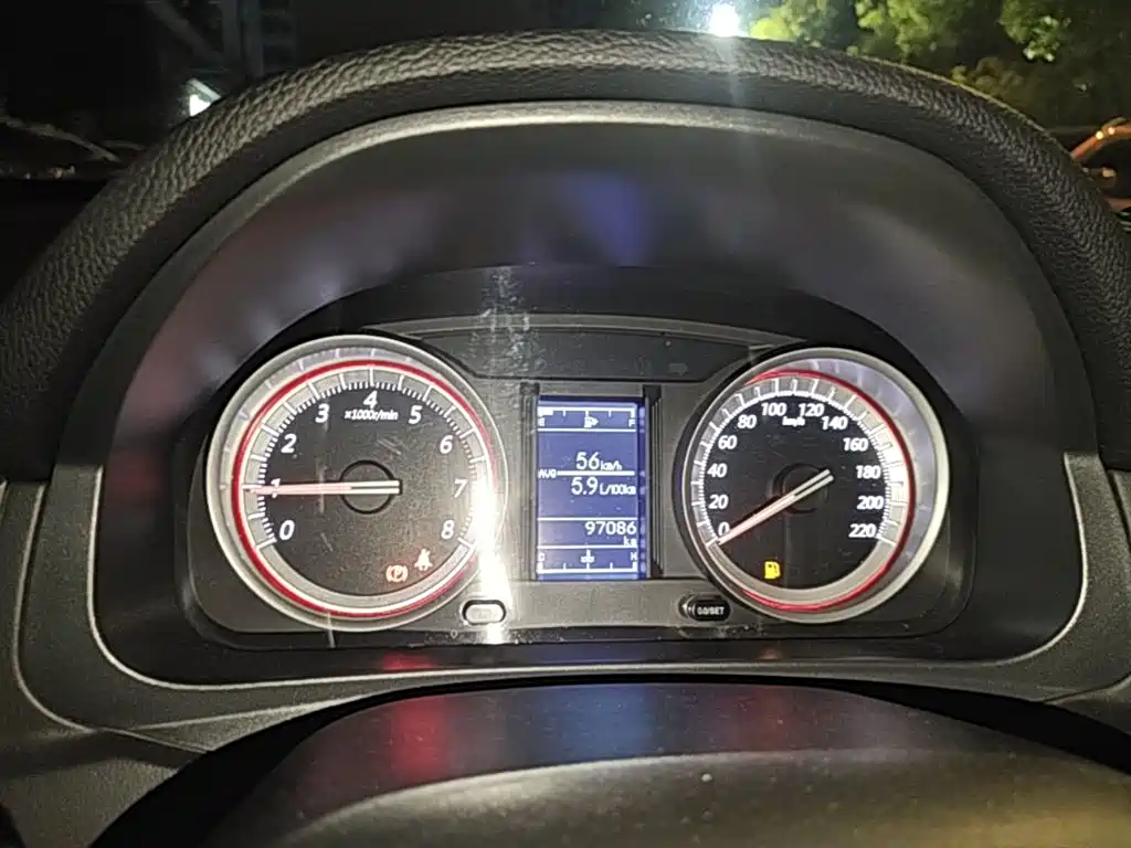 Dongfeng Fengxing Jingyi S50 2017 2017 1.5L Manual Premium
